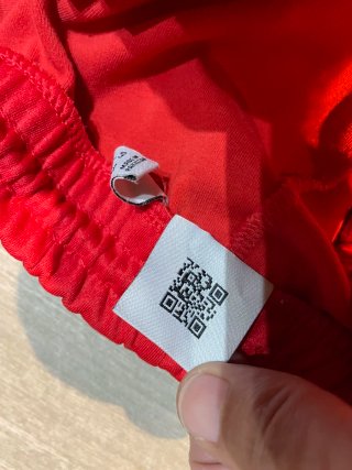 Pantalón Adidas rojo rayas blancas