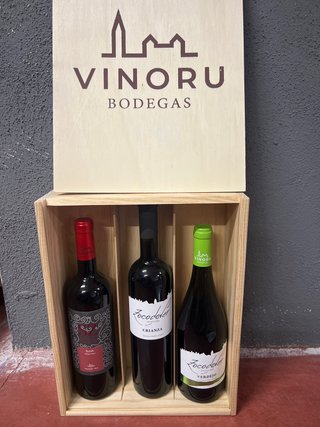 Lote 3 vinos Zocodover