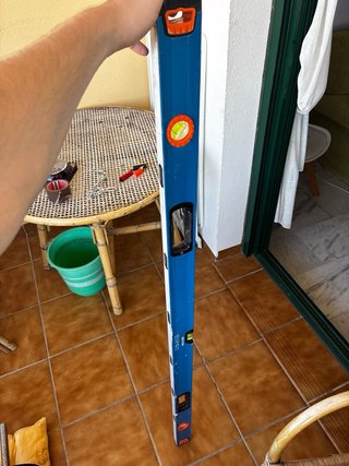 Nivel de burbuja azul