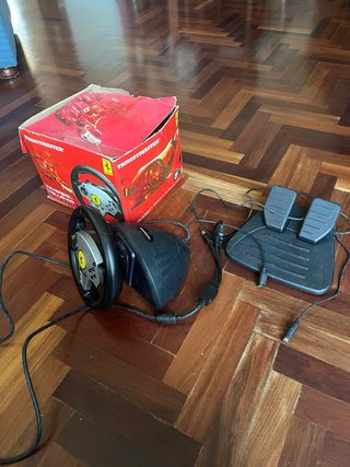 Volante Thrustmaster Universal Challenge 5 en 1 V4