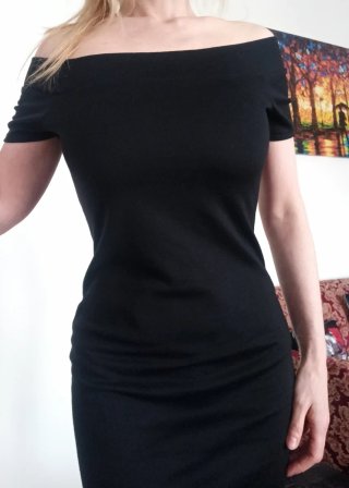 Miniabito spalle scoperte nero