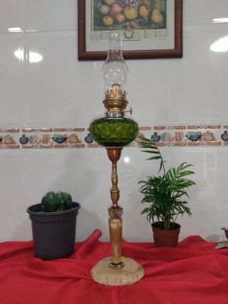 Quinqué antiguo verde cristal latón