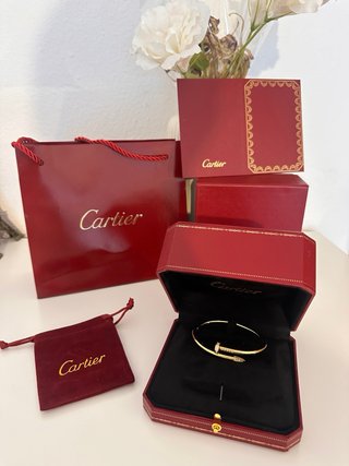 Lote Cartier: Anello e Bracciale in Oro