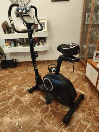 Bicicleta estática Crane en buen estado