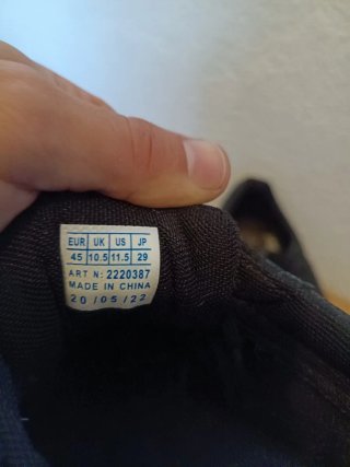Zapatillas Le Coq Sportif Negras y Doradas
