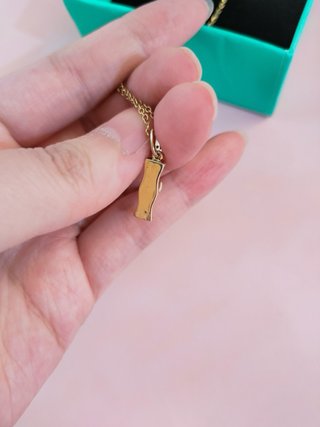 Collana con ciondolo bambù e zirconi