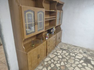 Mueble aparador salón madera y cristal