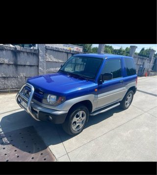 Mitsubishi Montero 2000