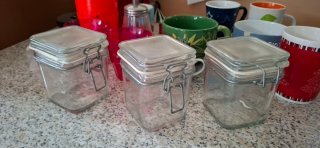 Set accessori cucina rosso trasparente