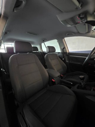 Volkswagen Golf 1.6 FSI