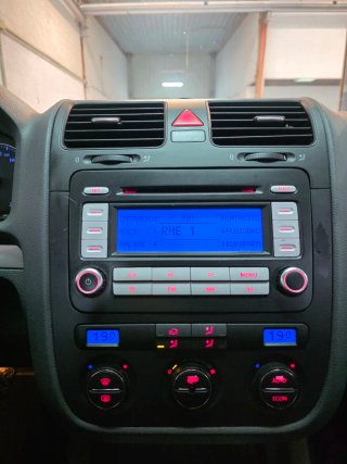 Volkswagen Golf 1.6 FSI