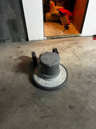 Pulidora de suelos industrial
