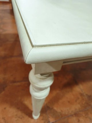 Mesa de comedor de madera maciza
