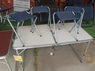 Mesa plegable 120x70x60 y 4 sillas
