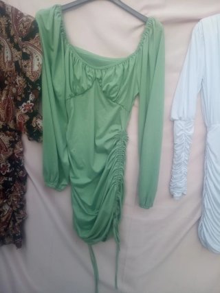 Lote 3 vestidos entallados chica Talla XS/S