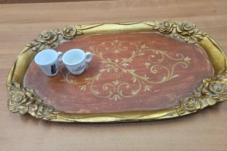 Vassoio decorato oro e rosso