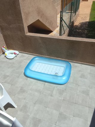 Piscina Hinchable Rectangular Azul y Blanca