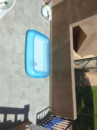 Piscina Hinchable Rectangular Azul y Blanca