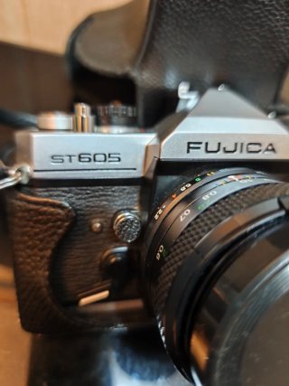 Fujica ST605 Cámara Analógica Negra/Plateada