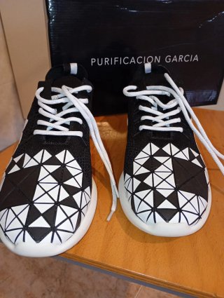 ACEPTO OFERTAS. Zapatillas Purificación García 43