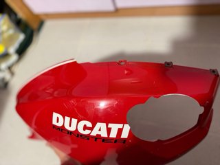 Tapa Derecha Ducati Monster 1100 Evo Roja