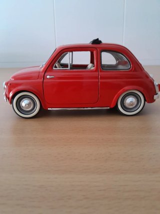 Fiat 500 Rojo. 1/16