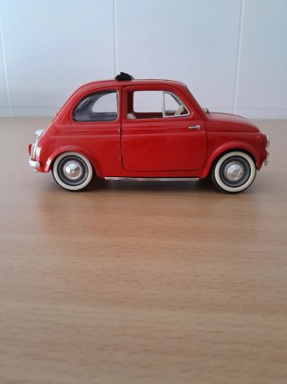 Fiat 500 Rojo. 1/16