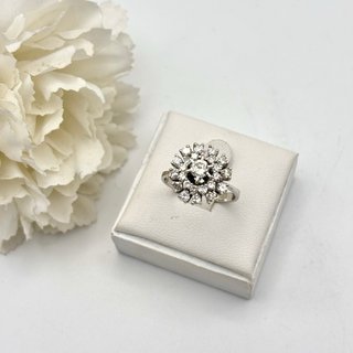 Anillo de oro 18kt con diamantes