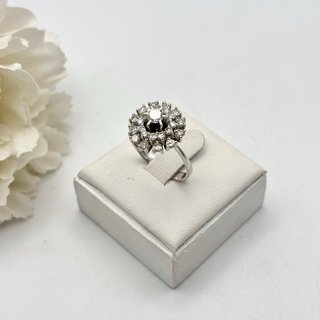 Anillo de oro 18kt con diamantes