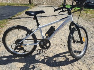 Bicicleta infantil Rockrider blanca