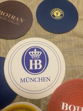 Set di 10 sottobicchieri assortiti
