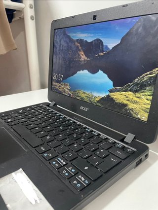Portátil Acer TravelMate B117 Negro