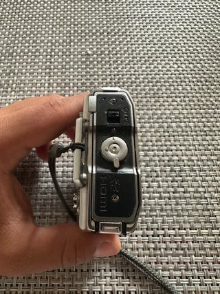 Cámara Olympus Tough TG-810 GPS 14MP Waterproof