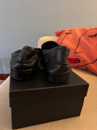 Mocasines Piel Negros y Dorados Talla 39