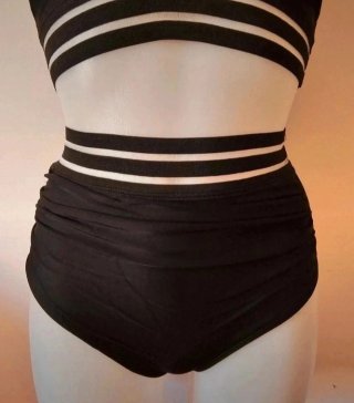 Bikini nero donna a vita alta misura S