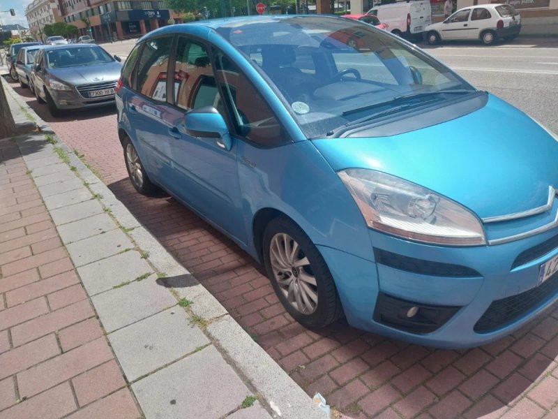 Citroen C4 Picasso 2009 - foto 1