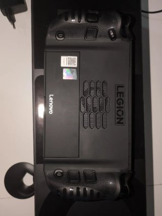 Lenovo Legion Go 2 con caja, funda y cargador