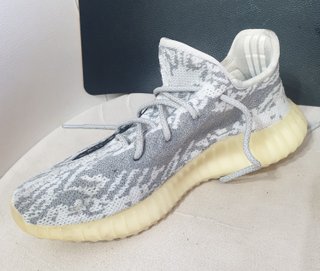 Adidas Yeezy Boost 350 V2 Talla 41