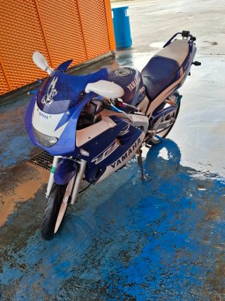 Yamaha TZR 2001 Azul y Blanca
