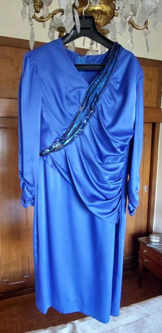 Vestido fiesta azul con lentejuelas