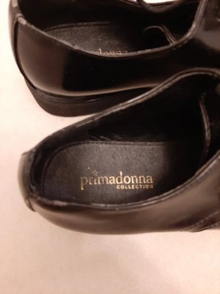 Scarpe stringate Primadonna nere