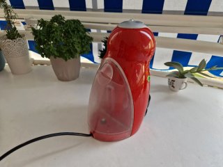 Cafetera Dolce Gusto Roja