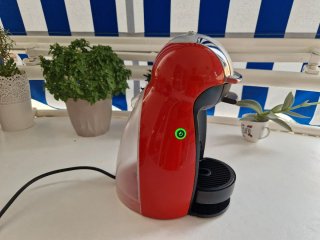 Cafetera Dolce Gusto Roja