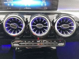 Mercedes CLA 180 100 kW (136 CV)