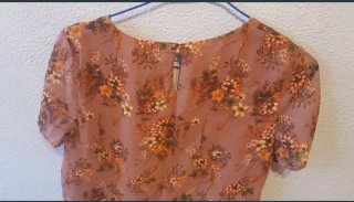Blusa floral beige multicor