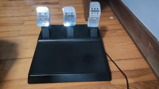 Thrustmaster T300RS Alcantara + Pedales T3PA