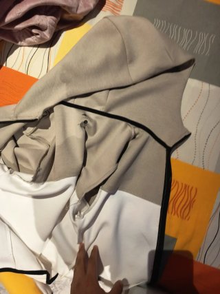 Sudadera Tenth gris y amarilla