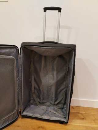 Maleta American Tourister Negra