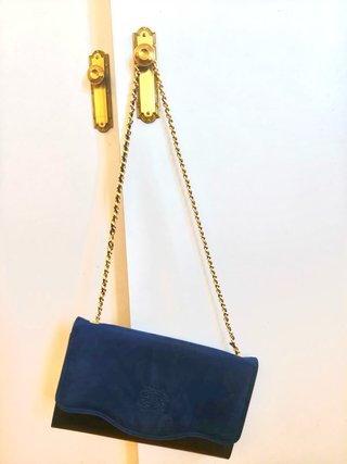 Bolso Loewe azul y negro