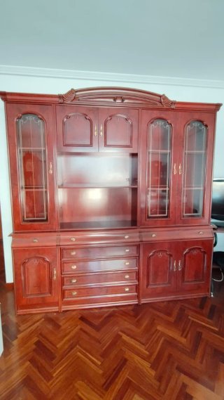 Mueble de salón madera oscura